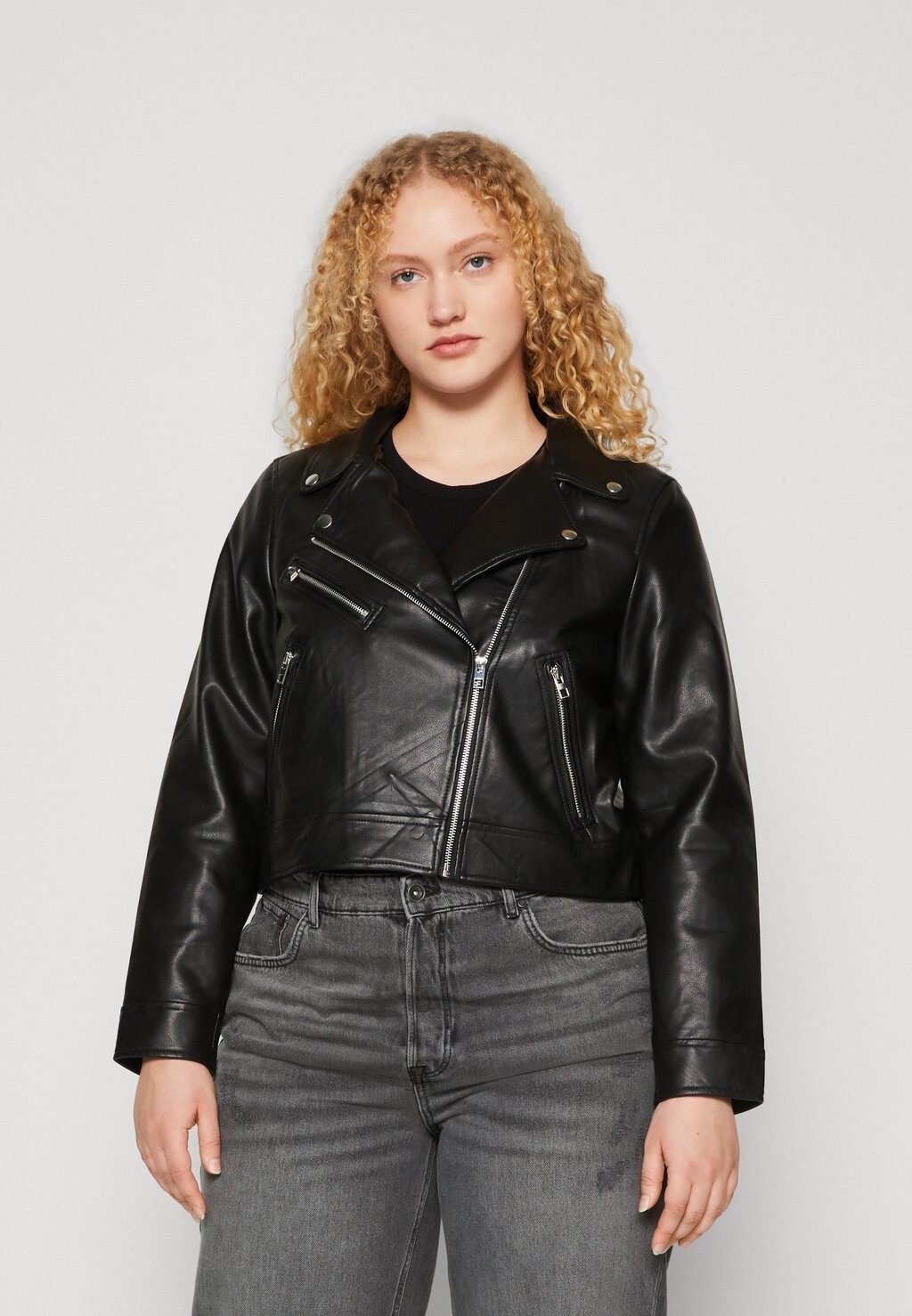 

Куртка из искусственной кожи Vero Moda