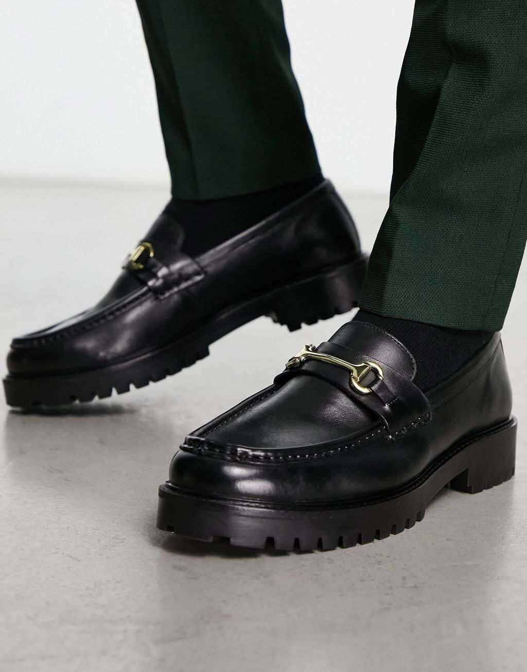 

Черные кожаные массивные лоферы Walk London Sean
