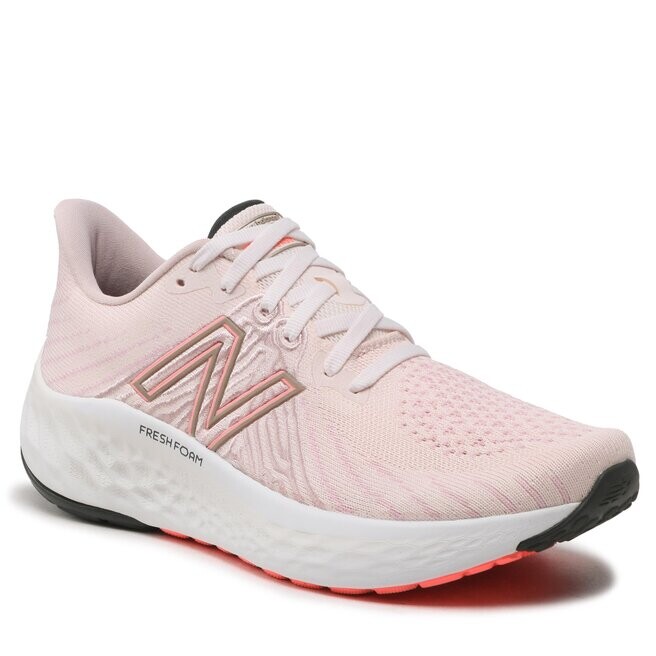 

Кроссовки New Balance FreshFoam Vongo, розовый