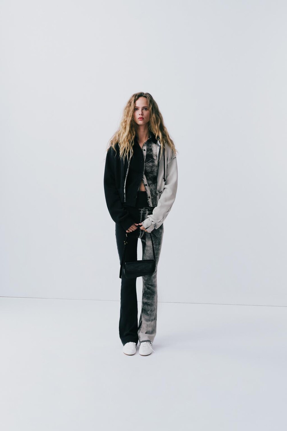 

Брюки с эффектом рубки ZARA, черный