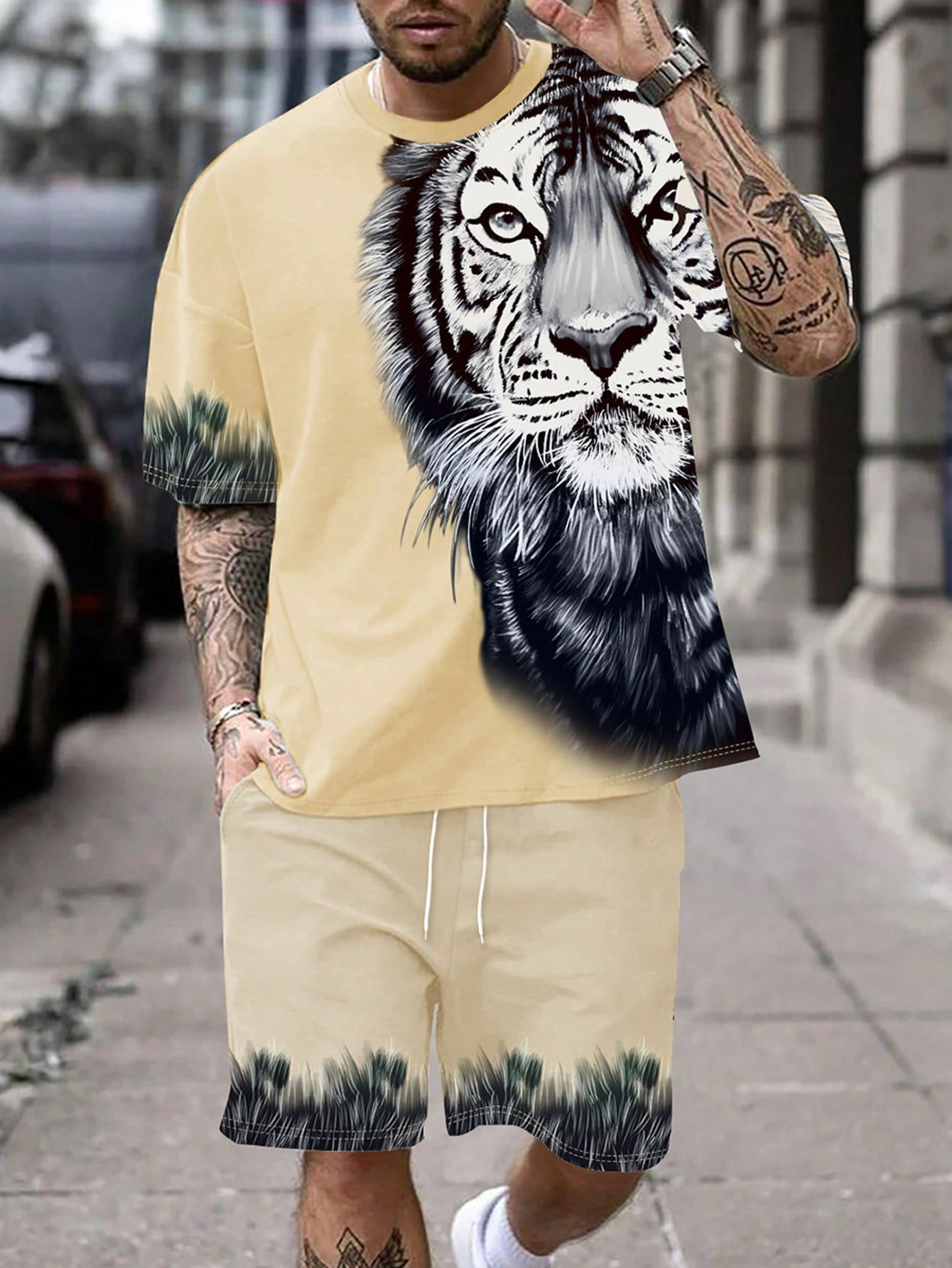 Мужская футболка и шорты с короткими рукавами и принтом тигра Manfinity LEGND, хаки комплект из 4 столовых салфеток с принтом тай дай sunrise 40 x 40 см бежевый