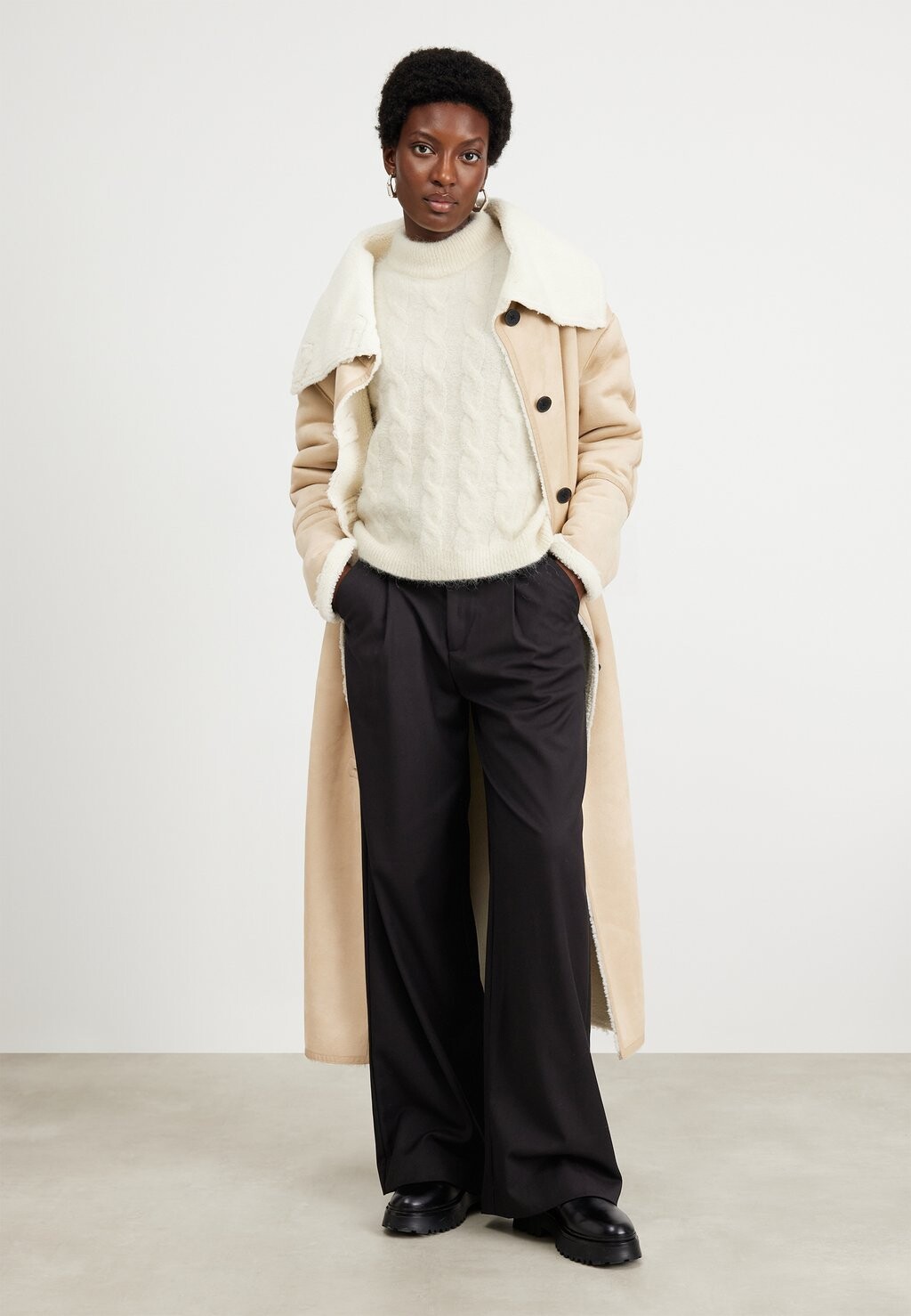 

Пальто классическое ACTITUDE CAPPOTTO LUNGO TWINSET, бежевый
