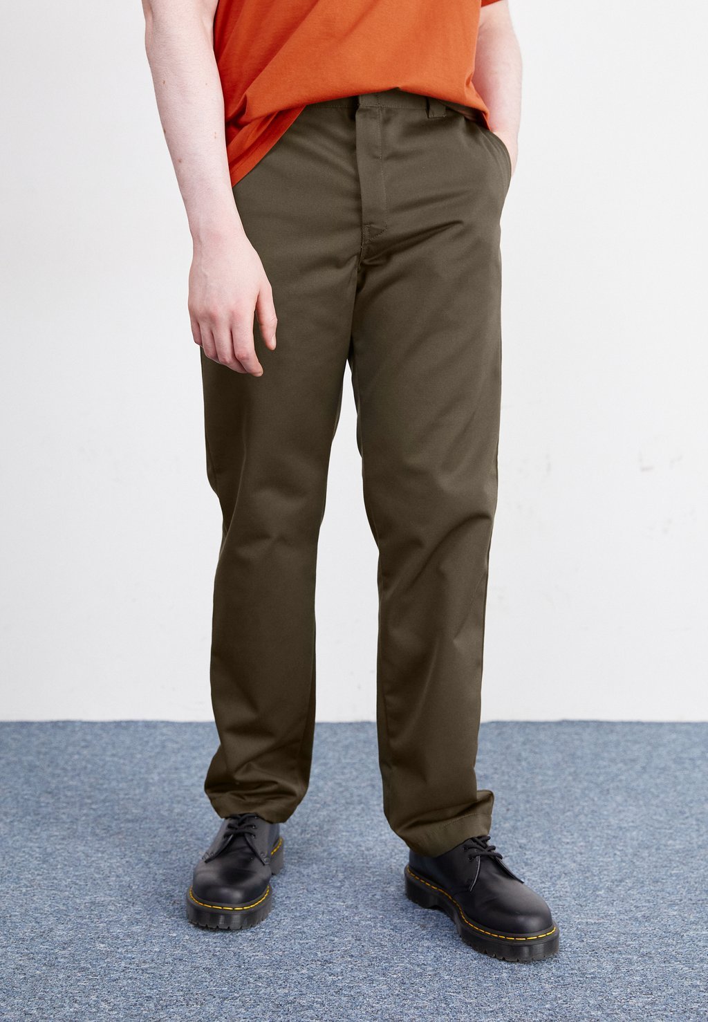 

Брюки Master Pant Carhartt WIP, цвет cypress rinsed