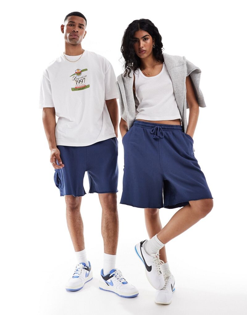 

Джинсовые шорты унисекс с накладными карманами ASOS DESIGN синего цвета