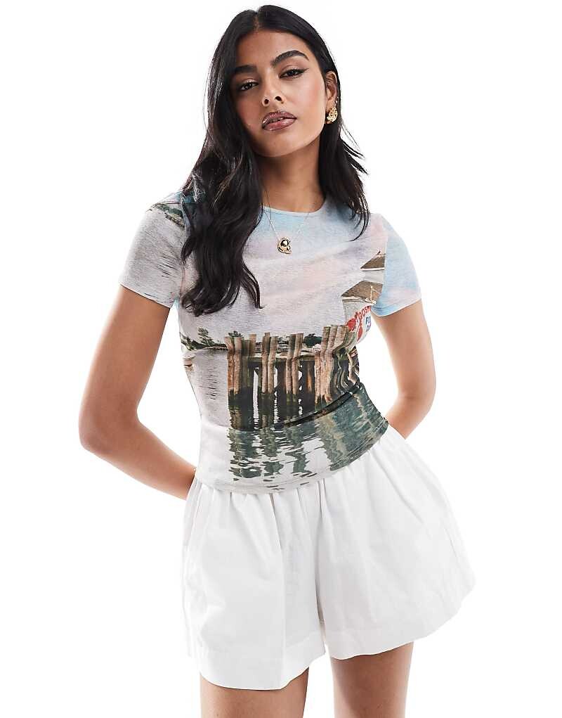 

ASOS DESIGN – Облегающая сетчатая футболка с фотопринтом и пляжным мотивом