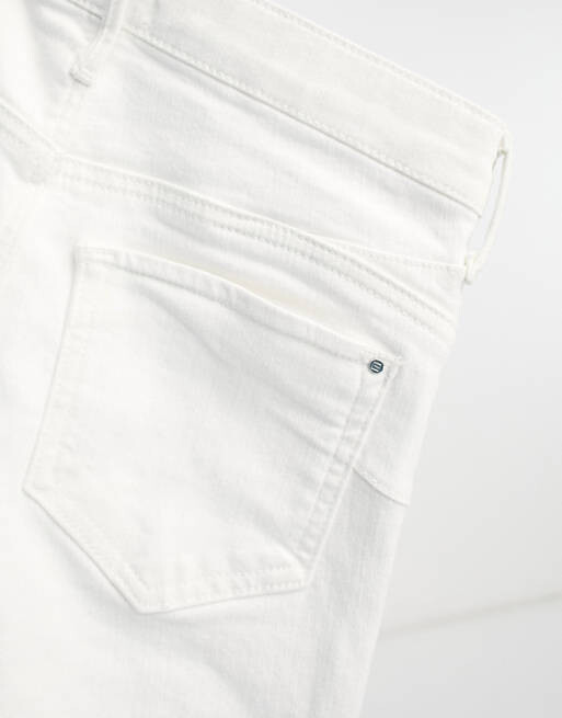 

Белые джинсы средней посадки River Island Petite
