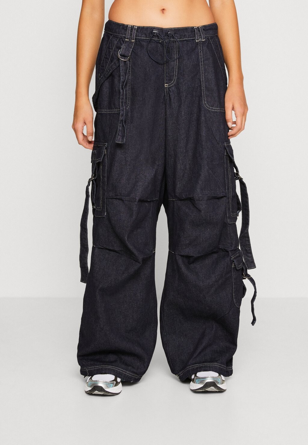 

Джинсы свободного кроя BDG Urban Outfitters