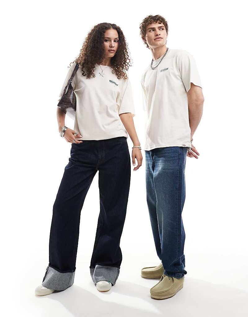 

Футболка Dickies Superior – из шерсти белого цвета с принтом на спине
