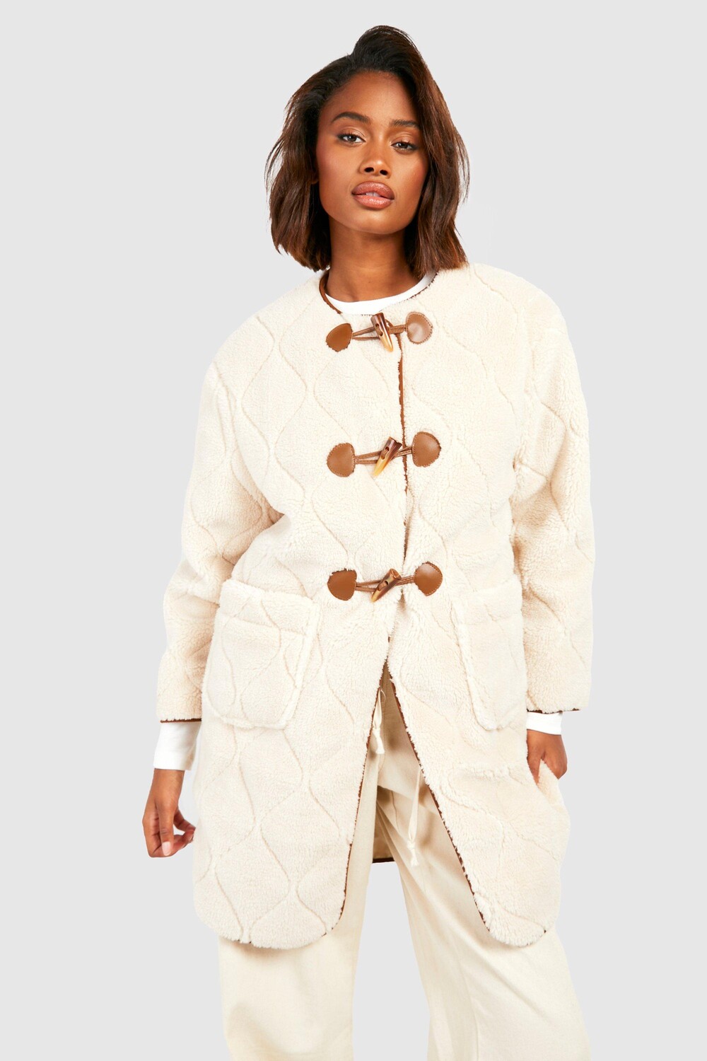 Удлинная куртка teddy из искусственного меха Boohoo, кремовый