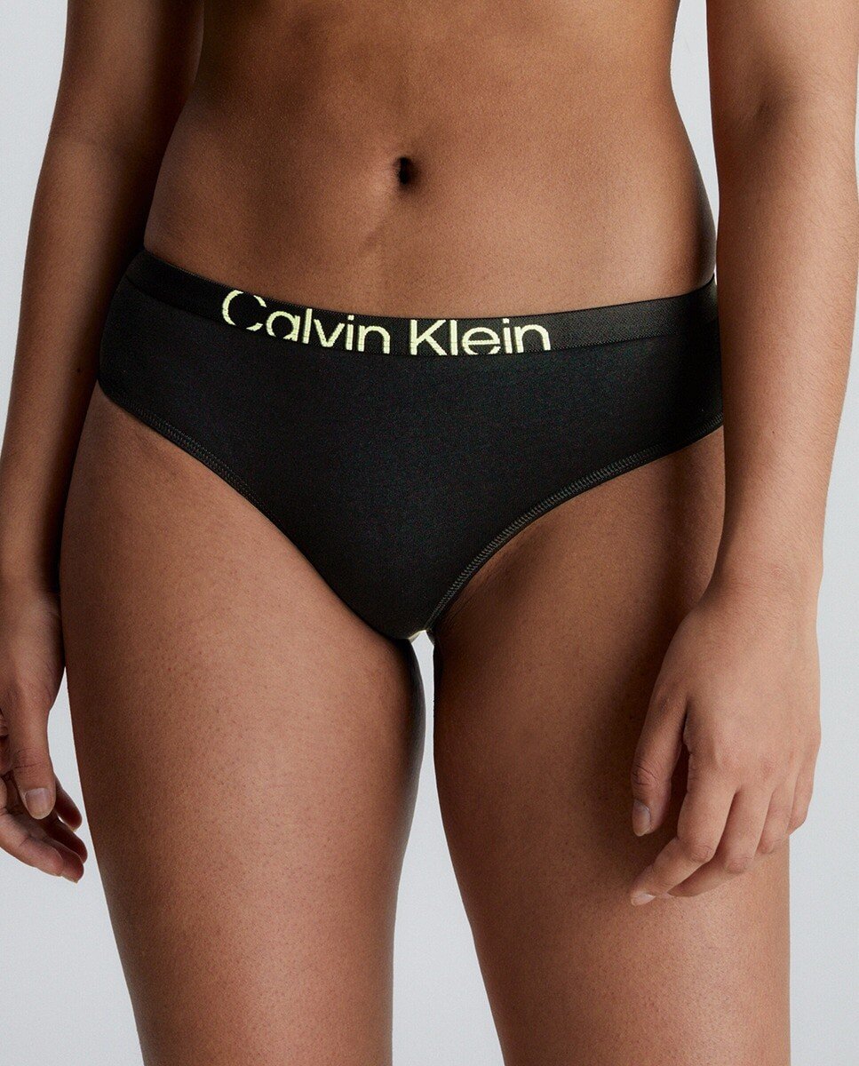 

Стринги Calvin Klein, черный