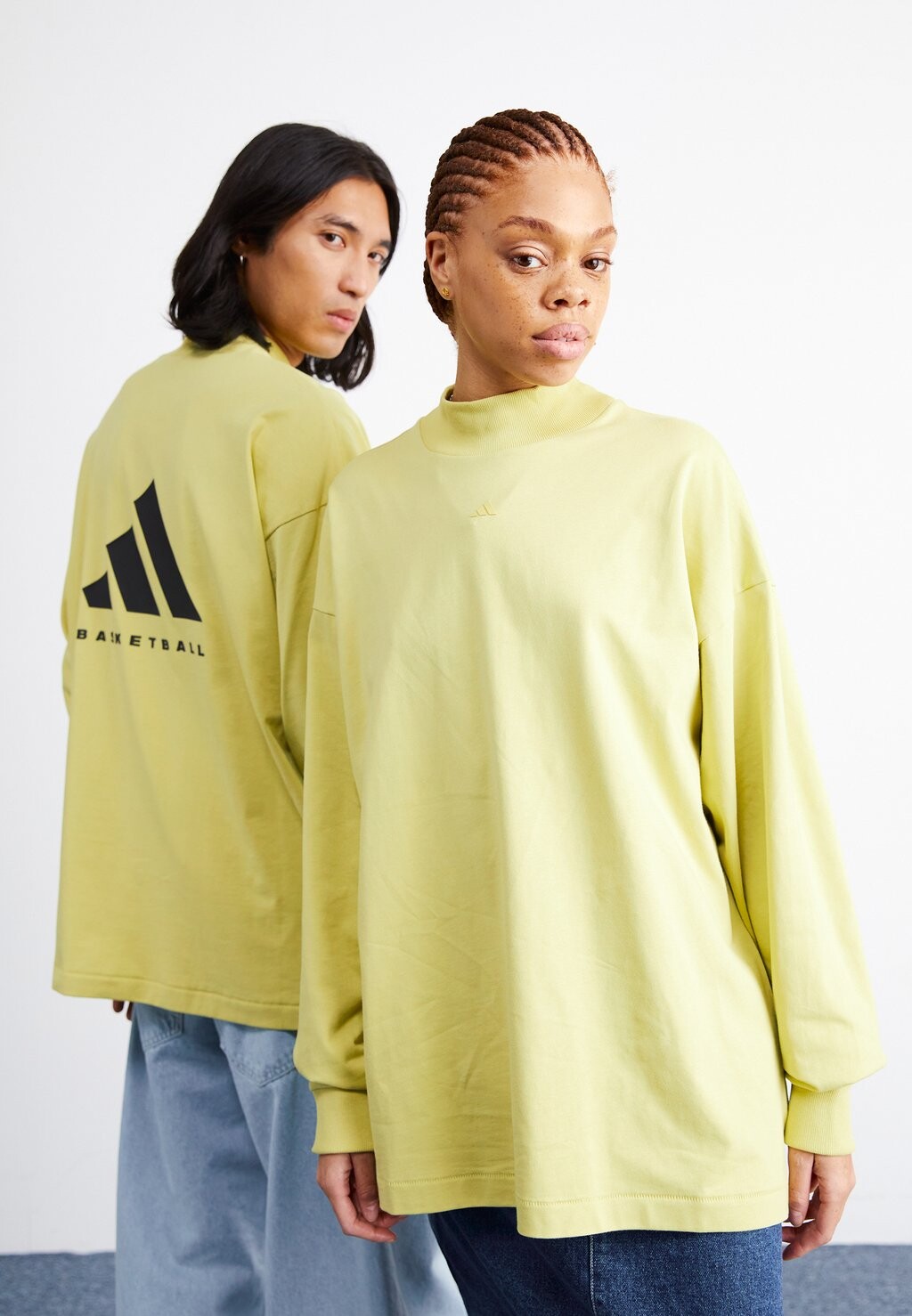 

Футболка с длинным рукавом Basketball adidas Originals, цвет halo gold