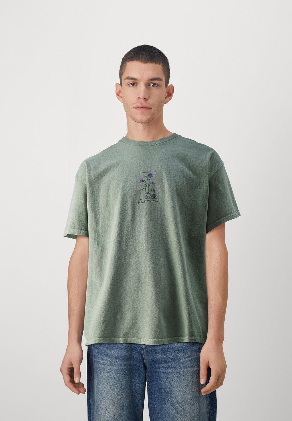 

Футболка с принтом Bdg Botanicals Tee Unisex BDG Urban Outfitters, цвет sage