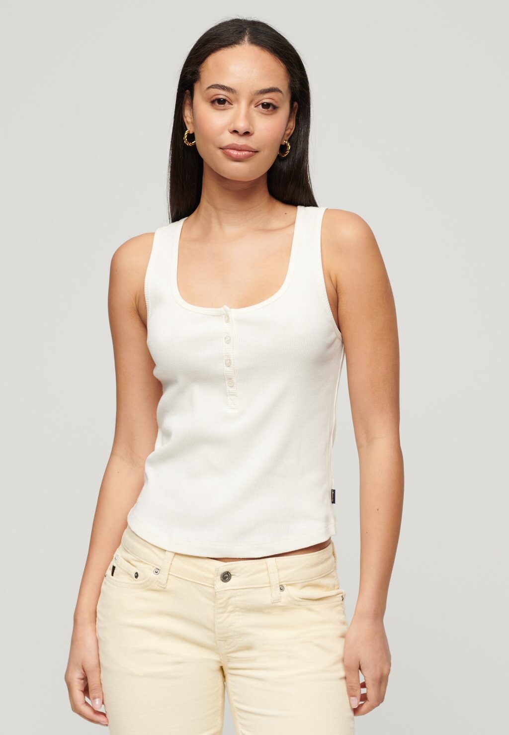 

Топ ATHLETIC ESSENTIALS BUTTON Superdry, белый