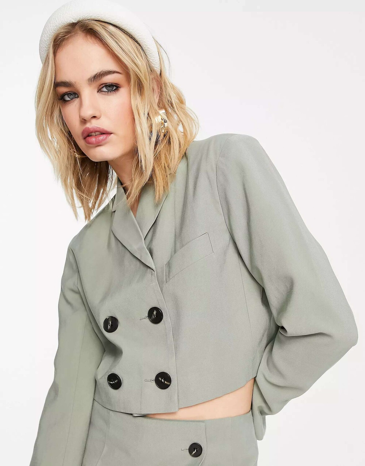

Цветной укороченный блейзер Topshop