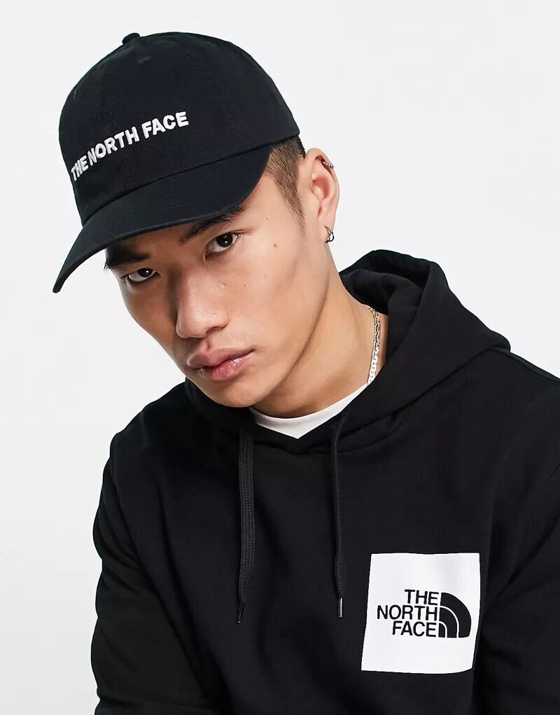 

Черная горизонтальная кепка The North Face с вышитым логотипом