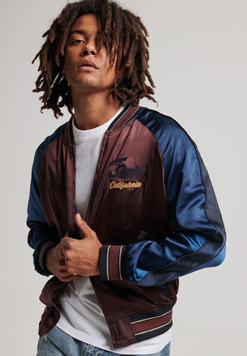

Бомбер Chaquetas Superdry ВИНТАЖНЫЙ СУКАДЖАН, цвет deep burgundy