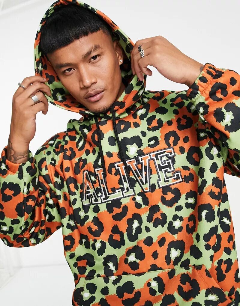 

Объемное худи ASOS с анималистическим принтом и вышивкой текста