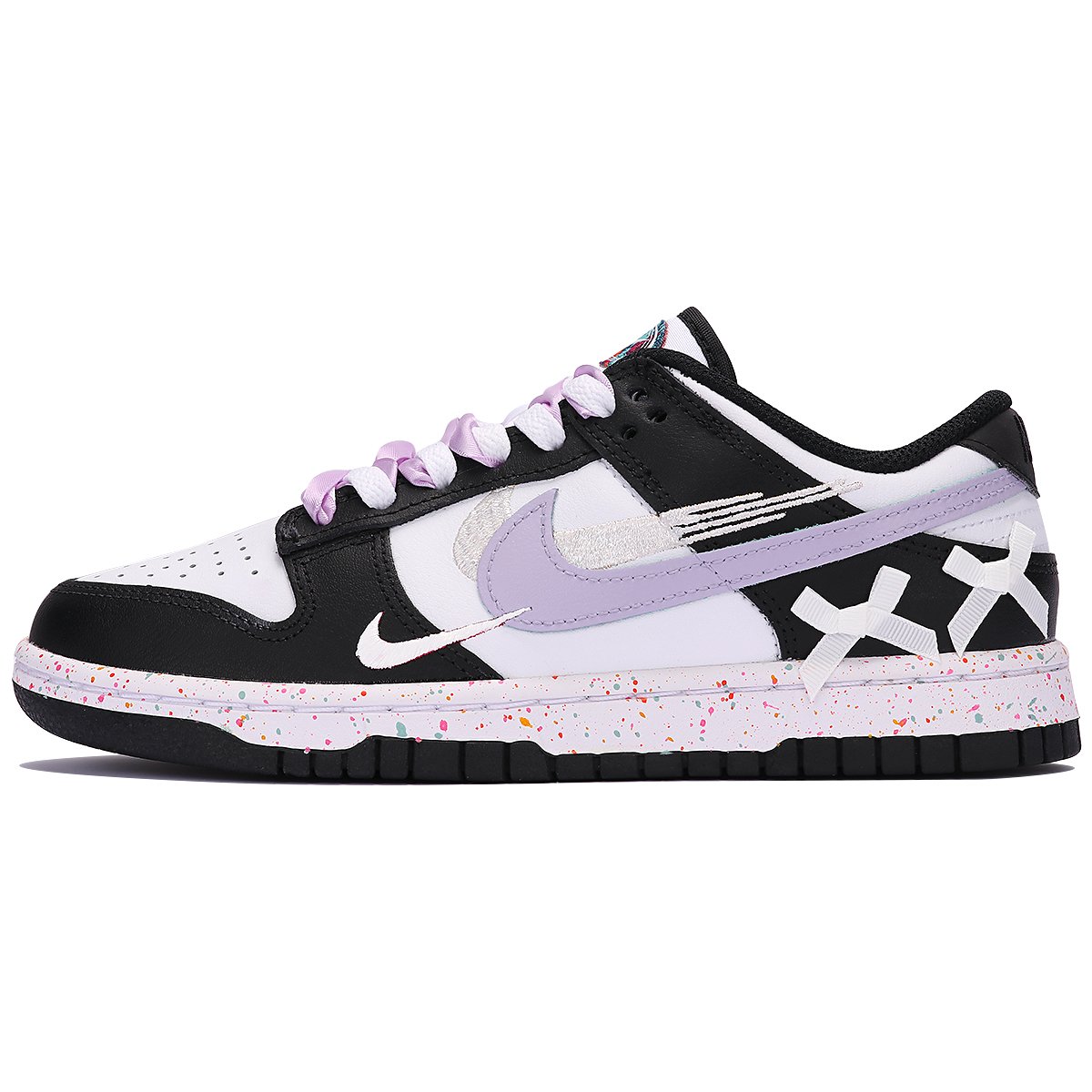 

Кроссовки Nike Dunk Skateboarding Shoes Women's Low-top Black/white/purple, красный