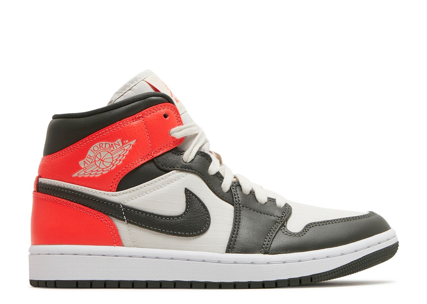 

Кроссовки Air Jordan Wmns Air Jordan 1 Mid Se 'Newsprint', коричневый