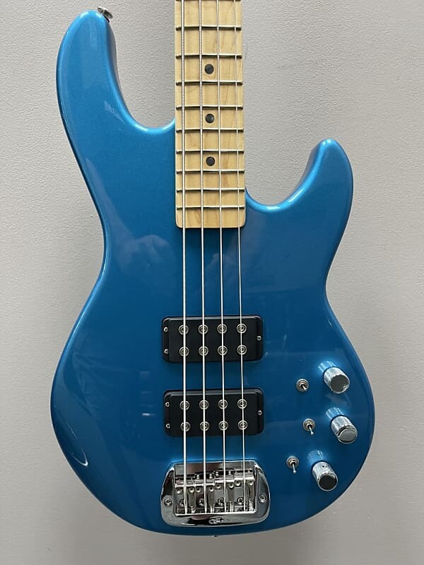 

Басс гитара G&L L-2000 2023 - Lake Placid Blue Metallic