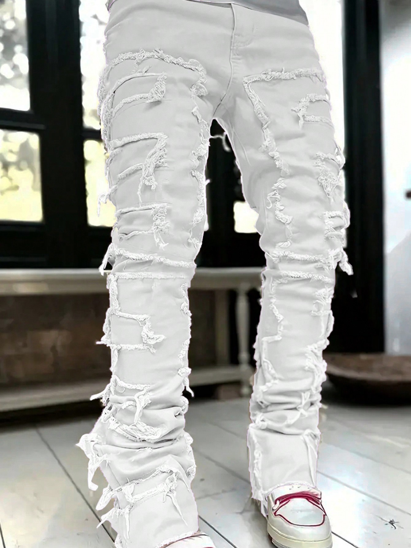 цена Модные мужские креативные джинсовые брюки с кисточками, белый