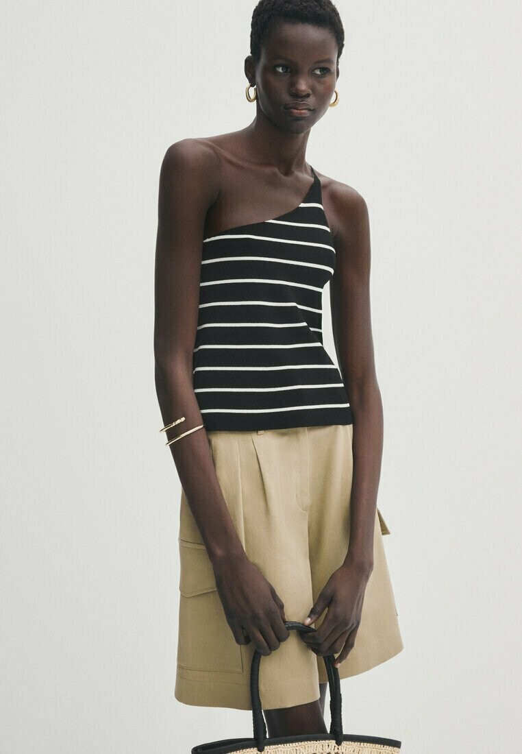 

Топ Massimo Dutti, черный