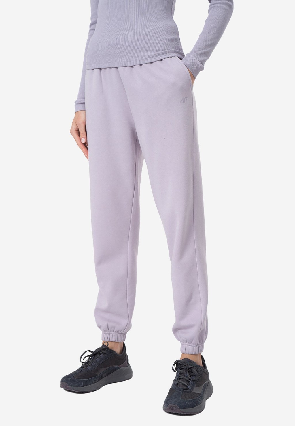 Спортивные брюки 4F, светло-фиолетовый брюки 4f размер 134 фиолетовый
