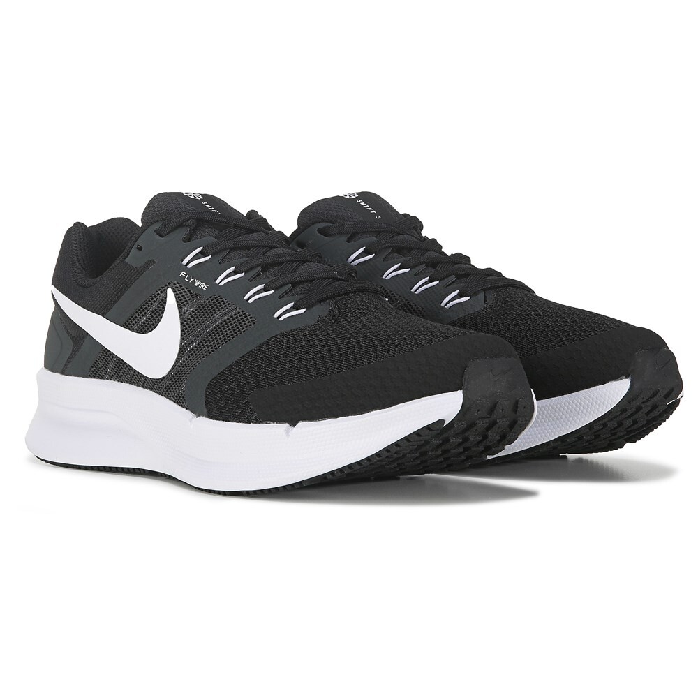 

Женские беговые кроссовки Run Swift 3 среднего/широкого размера Nike, черный