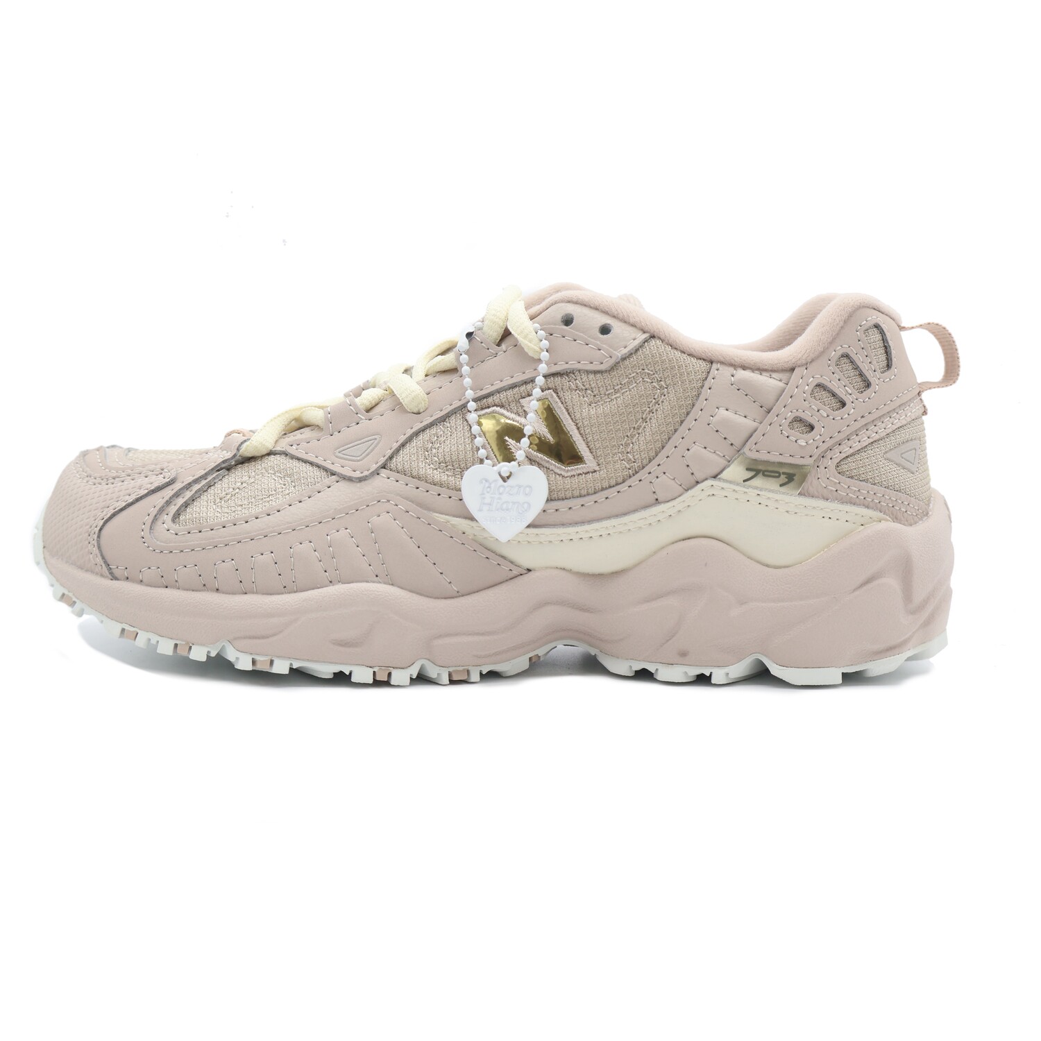

Кроссовки NB 703 Outdoor Performance Shoes женские с низким верхом цвета хаки New Balance