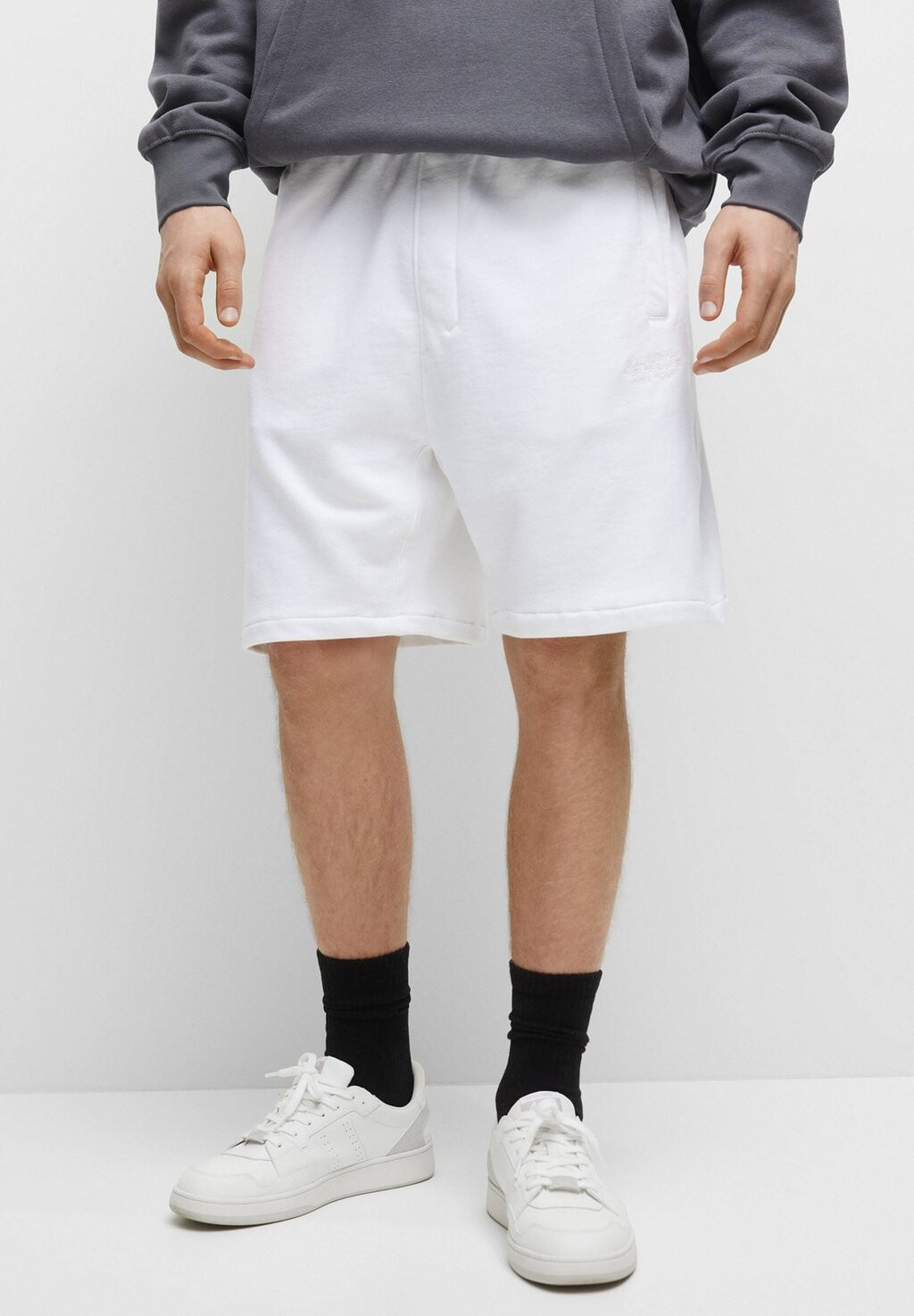 

Шорты Basic PULL&BEAR, белый