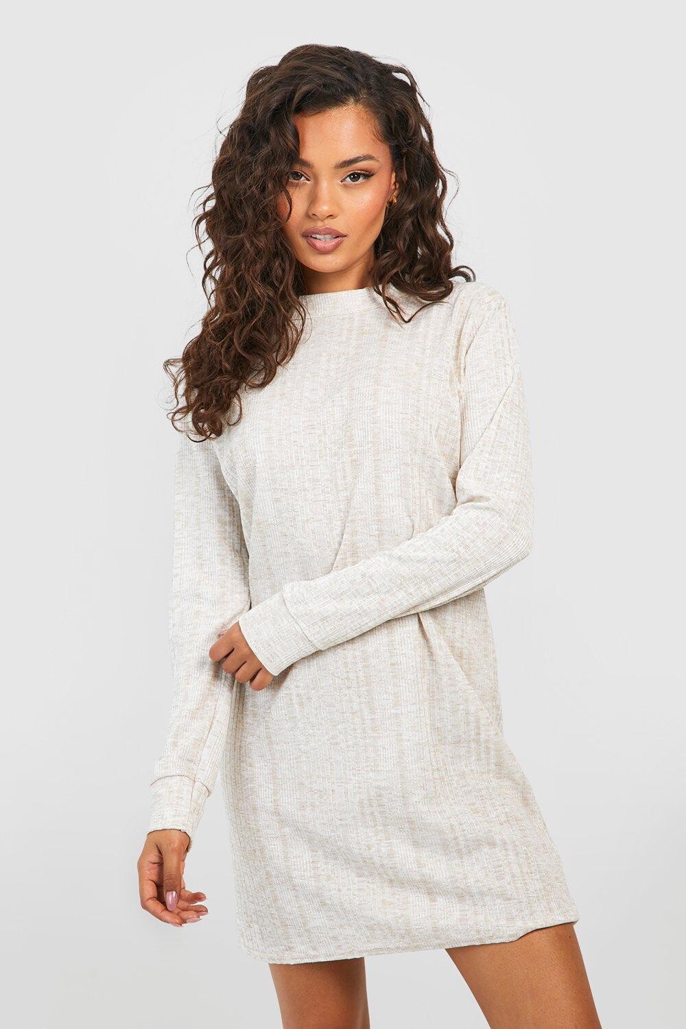 

Свободное мини-платье в ребку Boohoo, серый