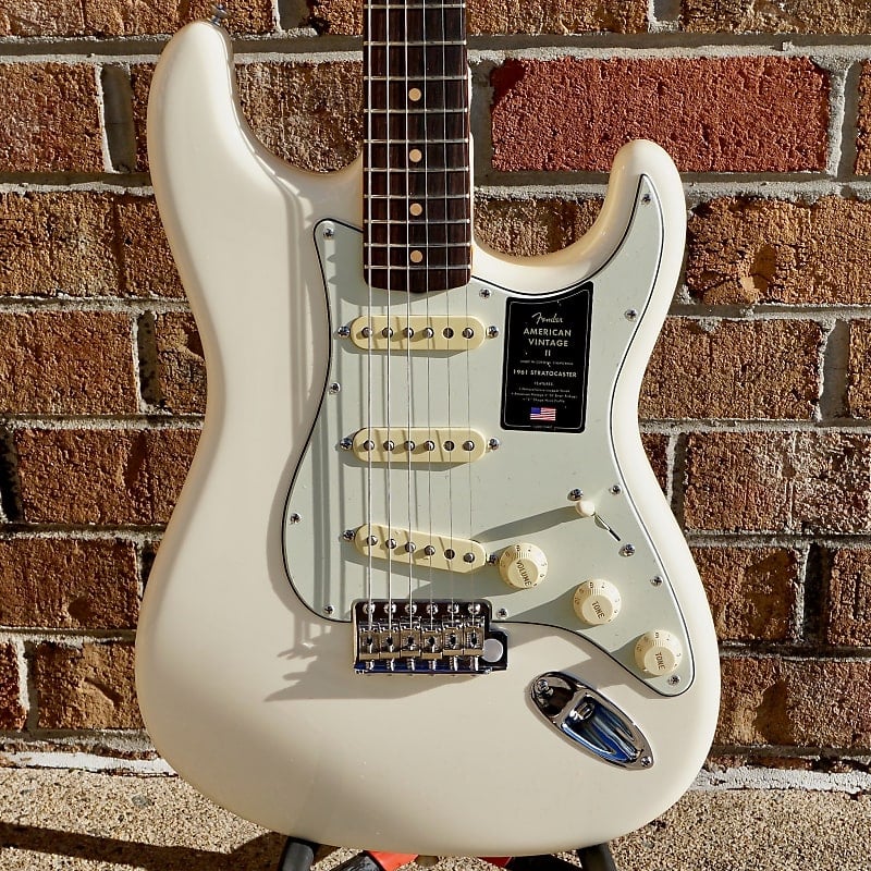 

Электрогитара Fender American Vintage II 1961 Stratocaster Rosewood Fingerboard Olympic White