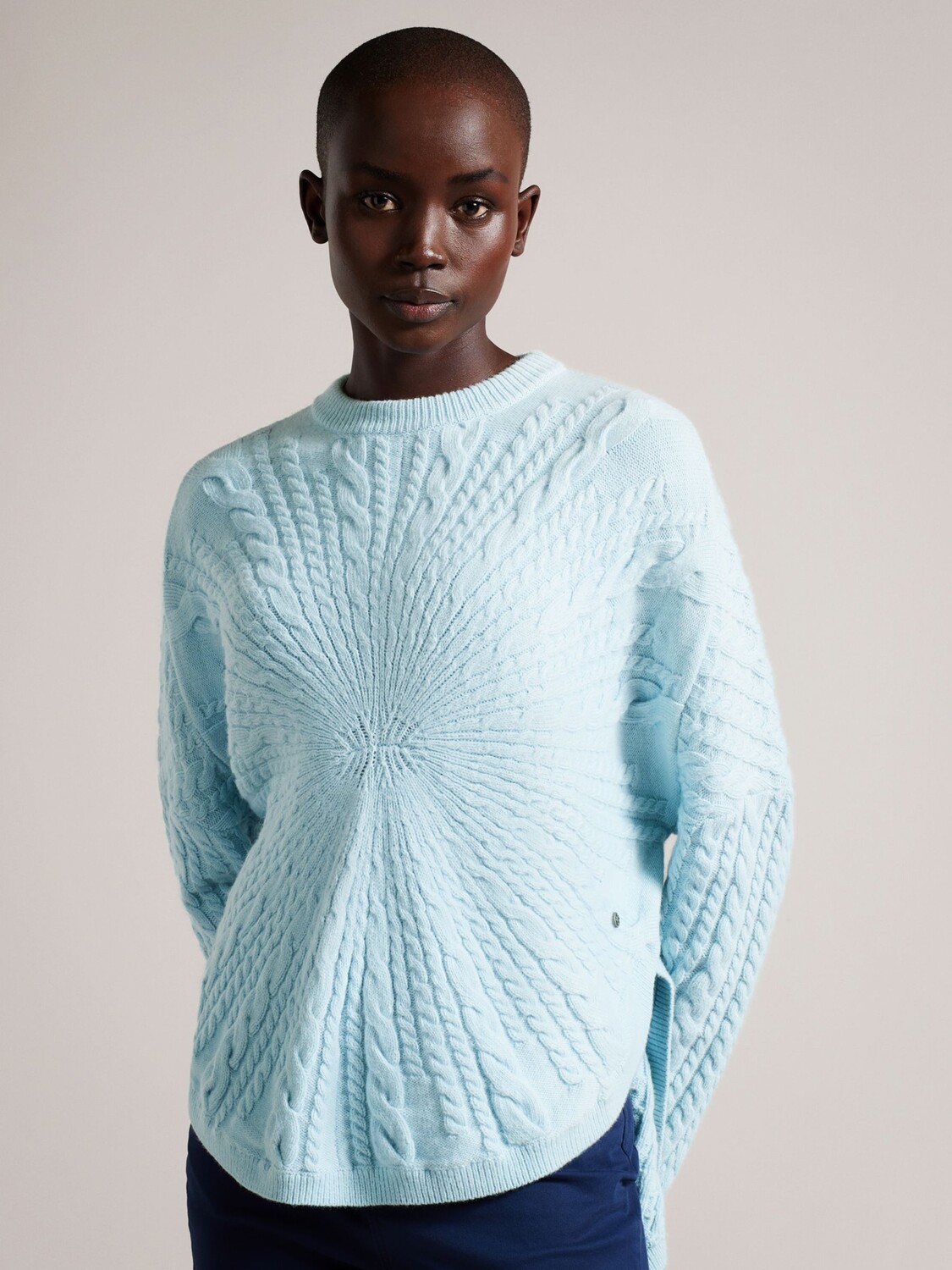 

Джемпер радиальной вязки Ted Baker Kimila, голубой
