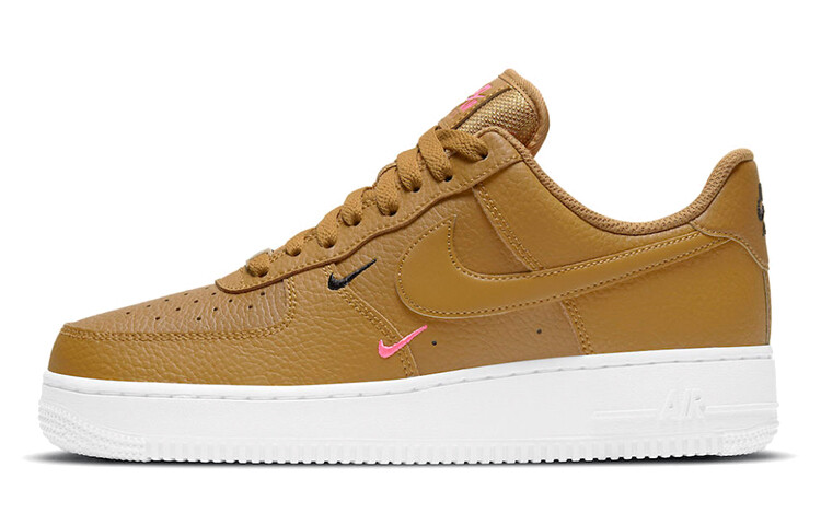 

Кроссовки Nike Wmns Air Force 1 Low с двойной галочкой, пшеничные