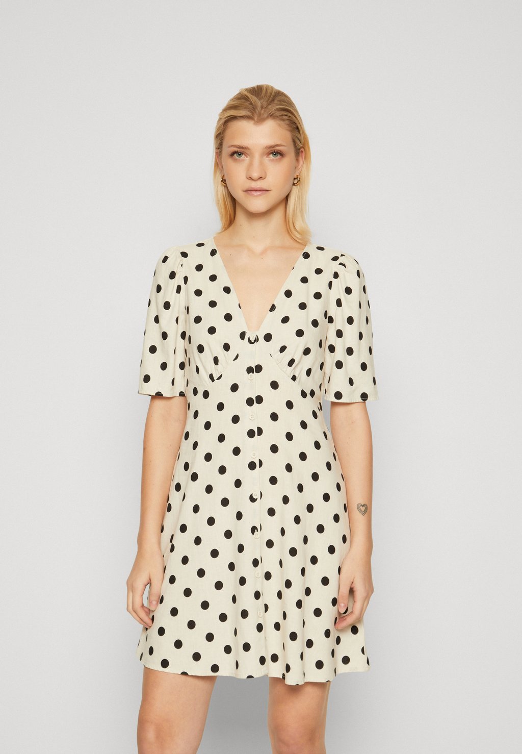 цена Платье-блузка MINI GAP, цвет white