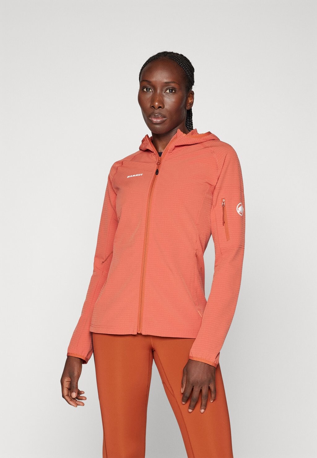 

Куртка Softshell MADRIS LIGHT HOODED JACKET WOMEN Mammut, цвет brick