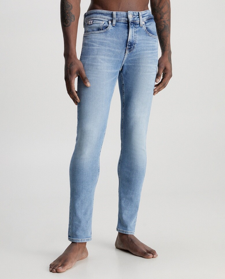 

Мужские джинсы скинни из светлого денима Calvin Klein Jeans, светло-синий