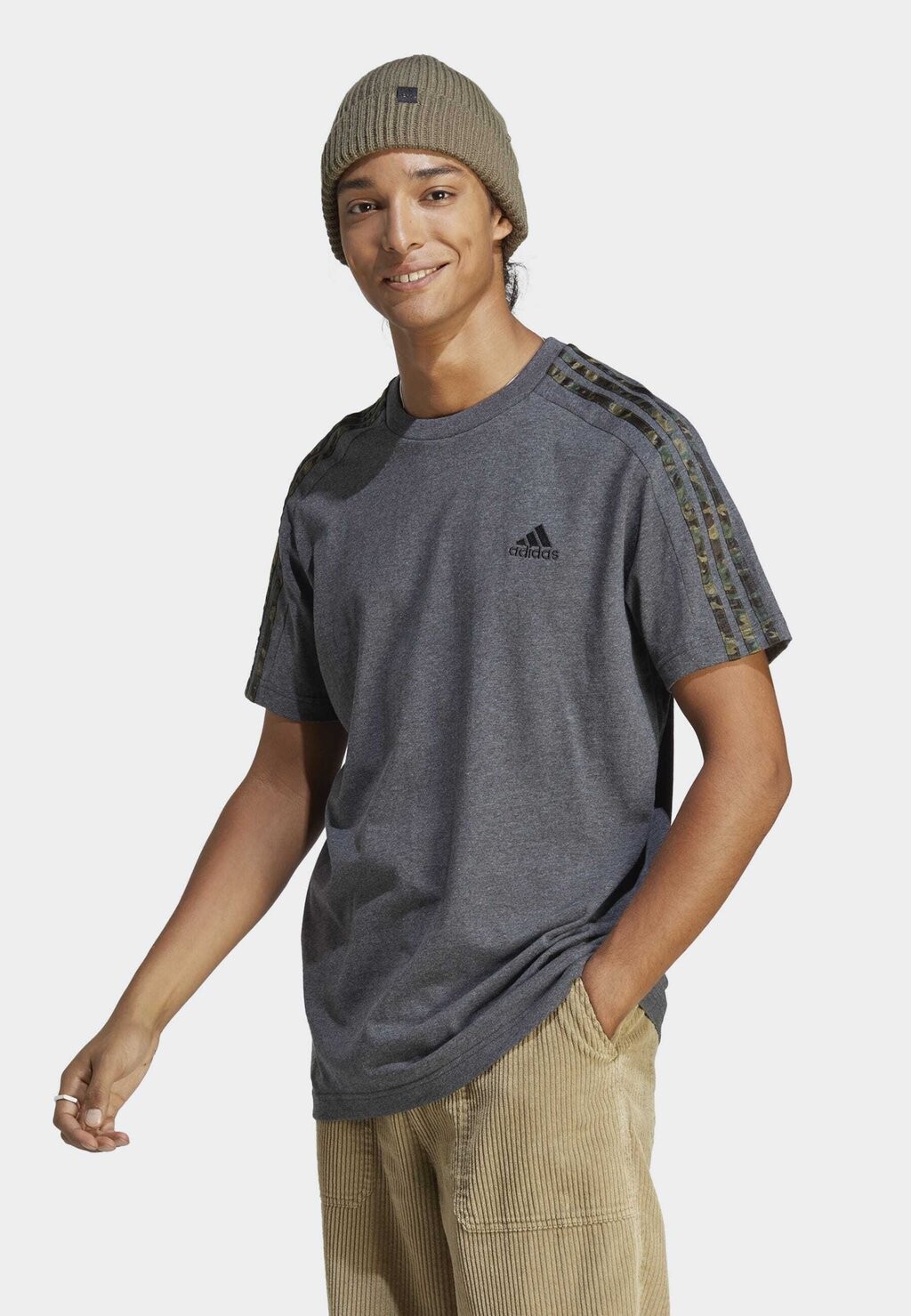 

Футболка Adidas