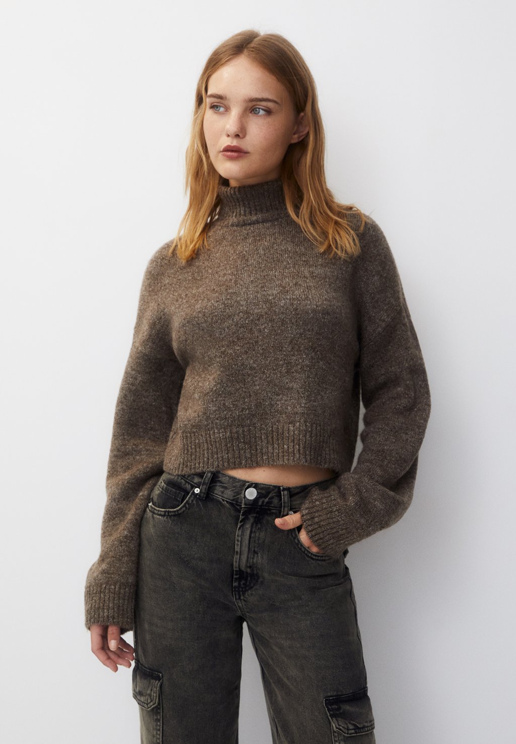 Вязаный свитер TURTLENECK PULL&BEAR, цвет light brown