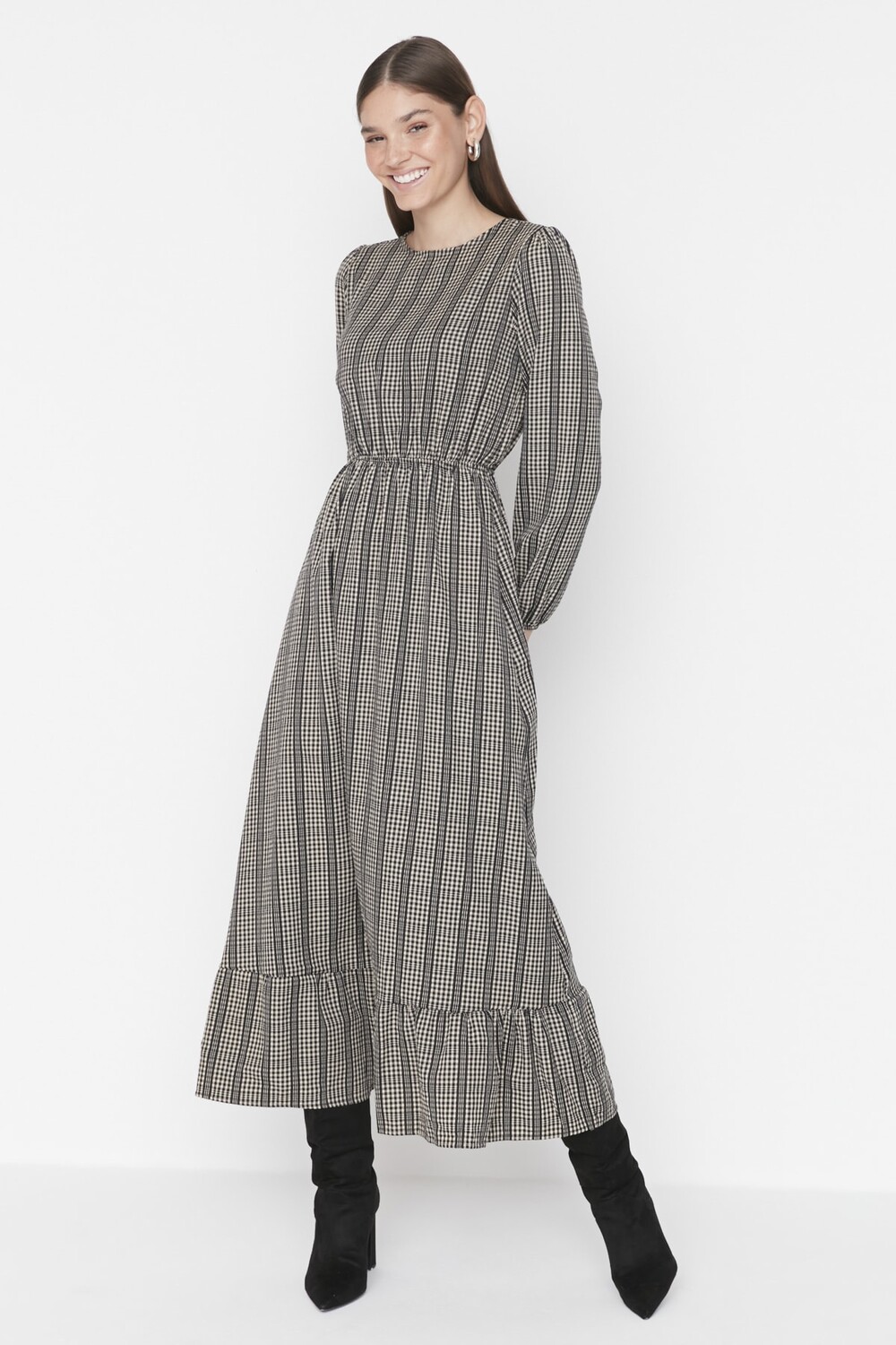 

Платье - Черное - А-силуэт Trendyol Modest, черный