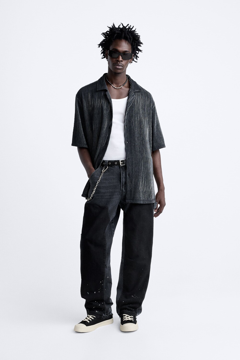 

Футболка с вертикальной текстурой Zara, черный/белый
