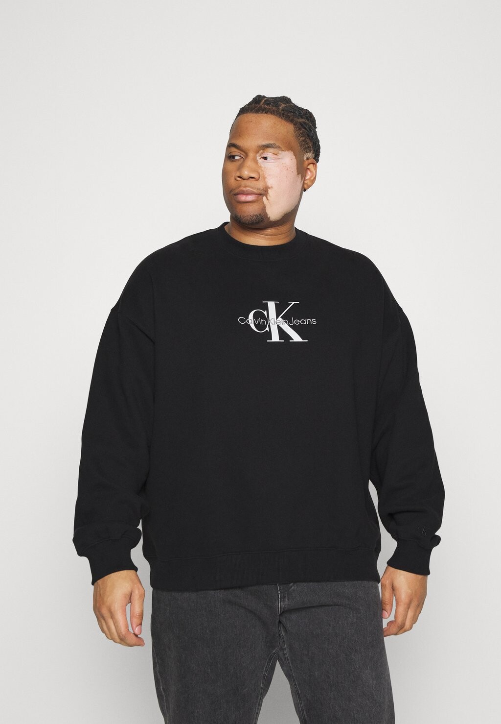 

Толстовка Calvin Klein, черный