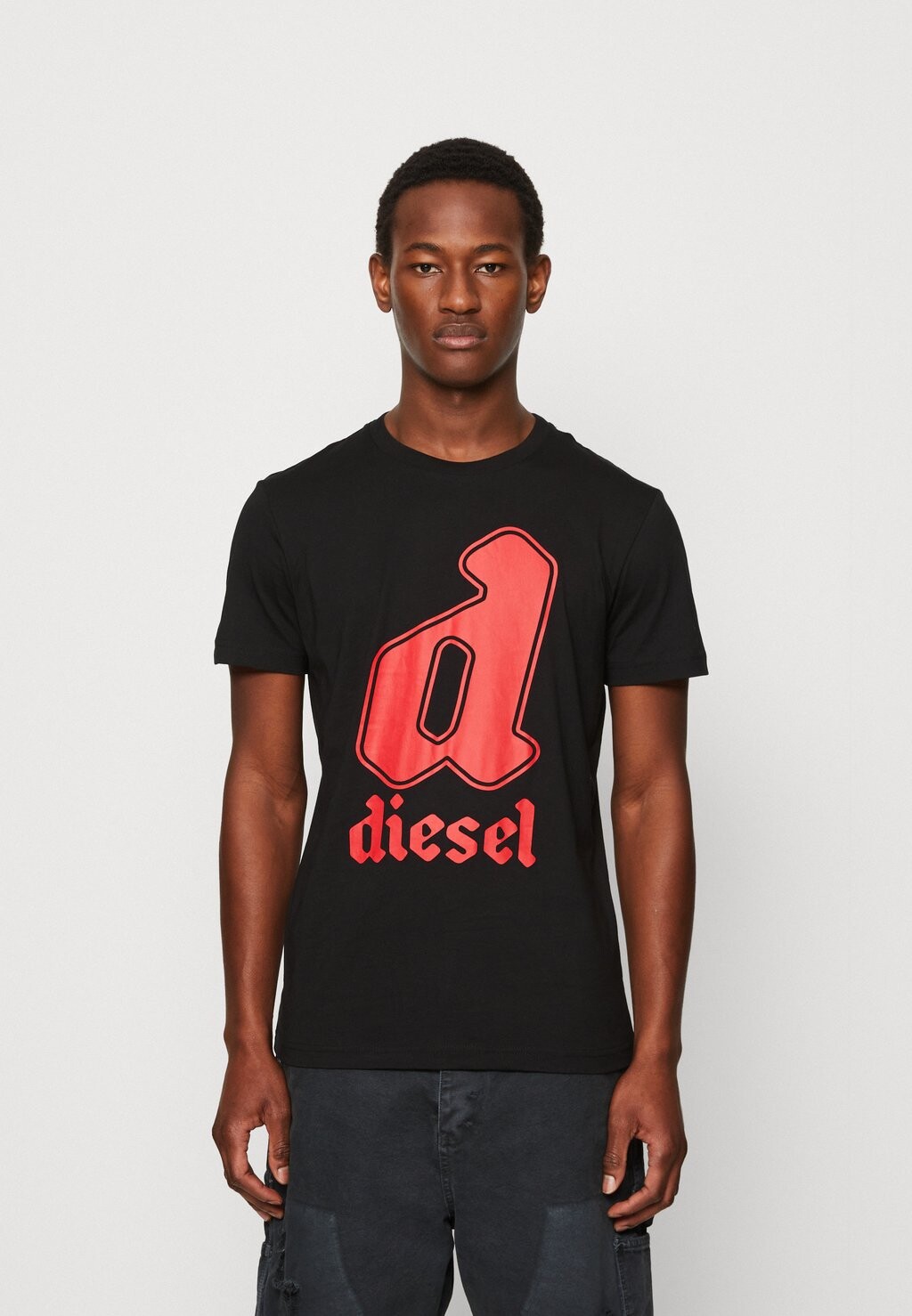 

Футболка с принтом Diesel, черный