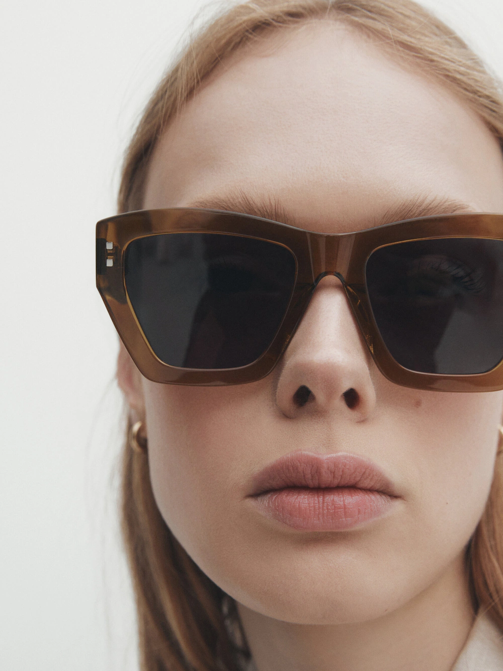 

Угловые солнцезащитные очки Massimo Dutti, оливковый