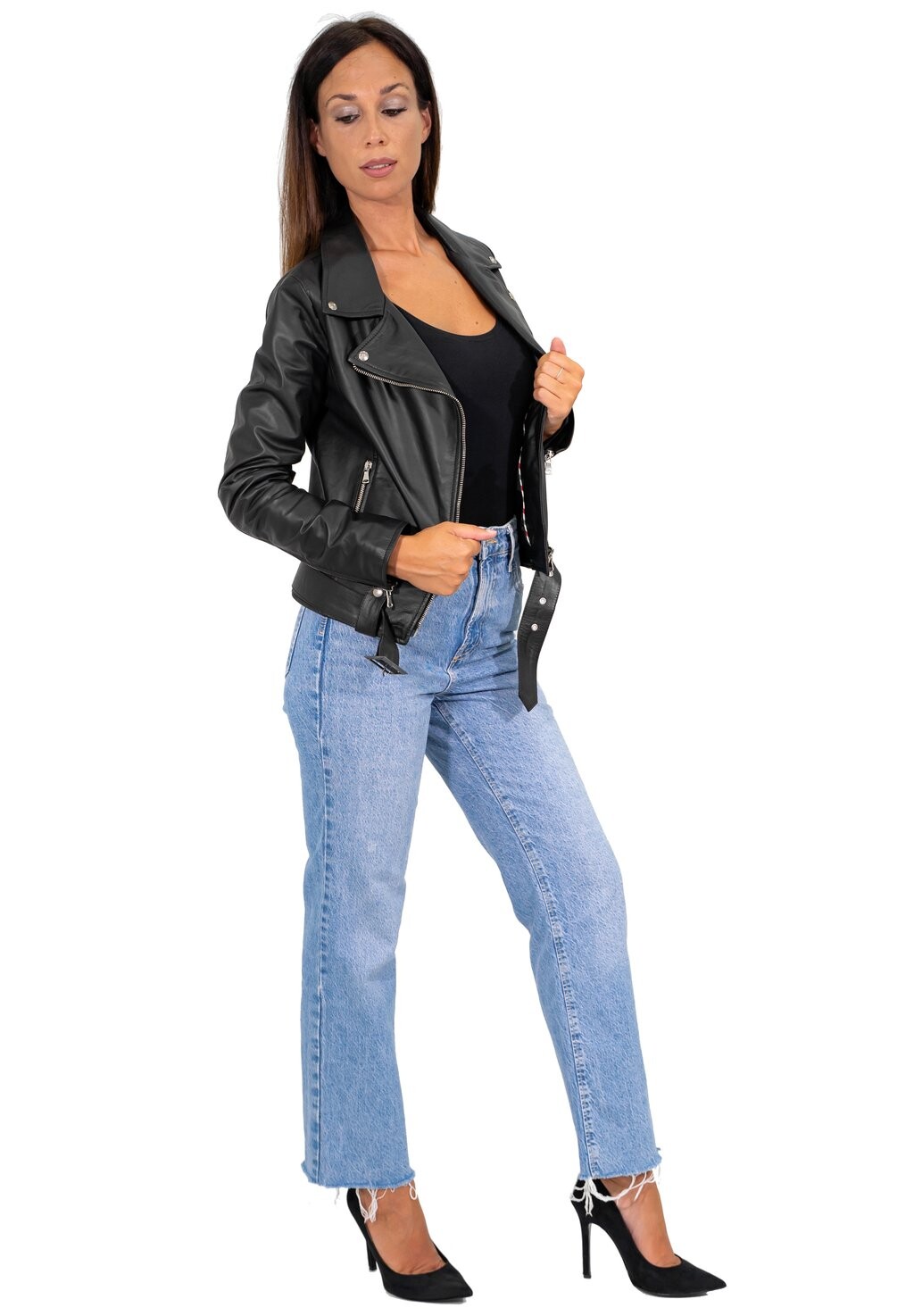 

Кожаная куртка Leather Trend