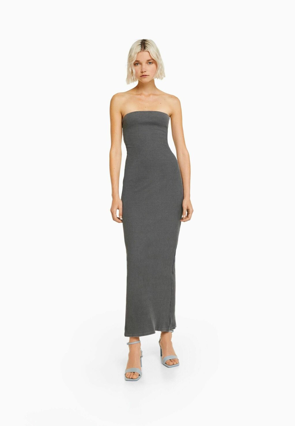 

Длинное платье Bershka, темно-серый