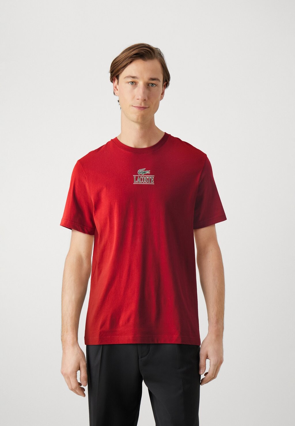 

Футболка с принтом Lacoste, красный