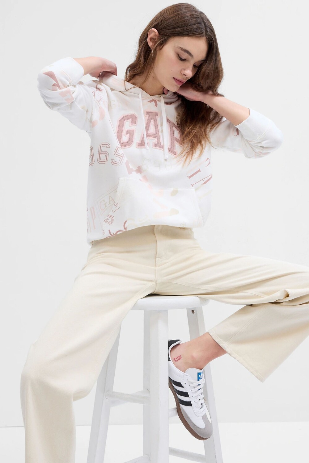

Толстовка с логотипом Gap, белый