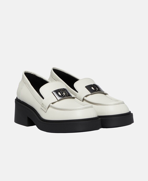 

Лоферы Furla, цвет Wool White