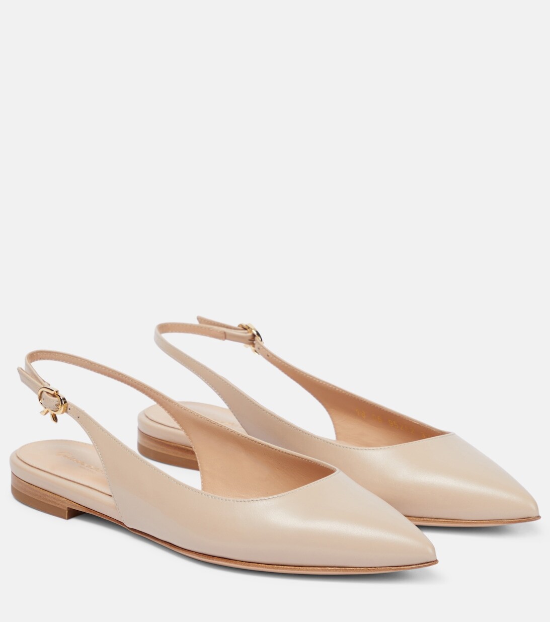 

Кожаные балетки Ribbon Sling 05 с ремешком на пятке Gianvito Rossi, бежевый